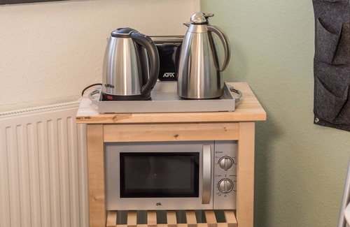 Lochbrucke Apartment | Newly Renovated Apartment “Ferienwohnung Schürer” near Friedrichshafen