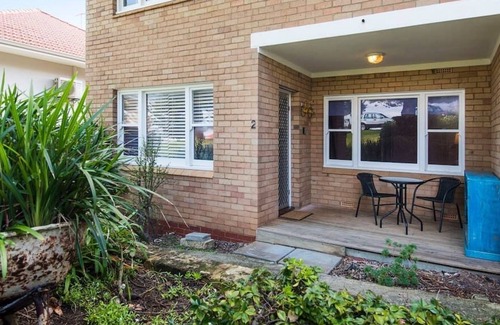 Cottesloe Apartment | Newly renovated apartment with beach down the road. Free WIFI and parking.