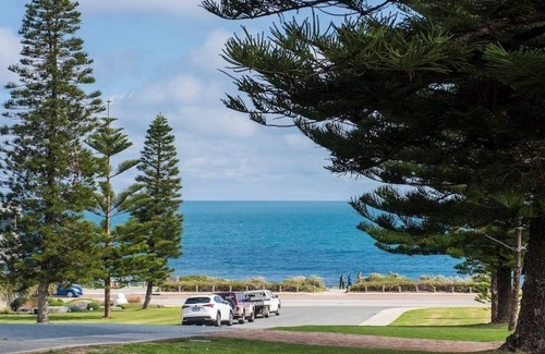 Cottesloe Apartment | Newly renovated apartment with beach down the road. Free WIFI and parking.