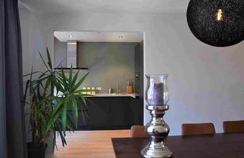 The Hague Center Apartment | Newly renovated apartment in the city center