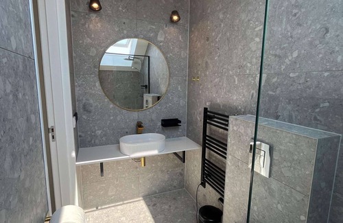 Hollum Apartment | Newly renovated apartments on large grounds