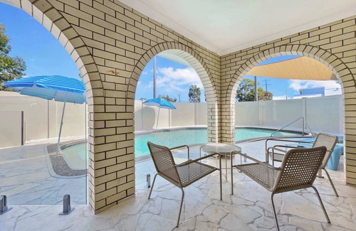 Woorim House | Newly Renovated Bribie Beach House with Pool