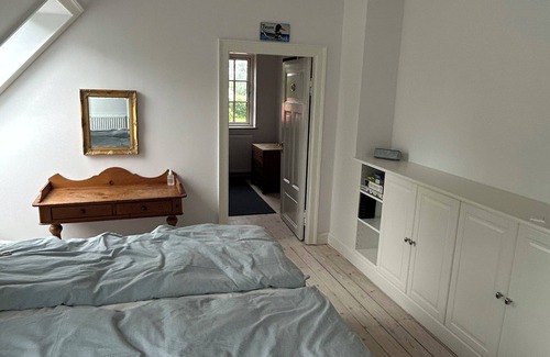 Holbaek Bed & Breakfast | Newly renovated B&B at Tjebberupgaard in rural surroundings, close to everything.