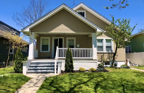 Asbury Park House | Newly Renovated beach home - 5 min drive to beach!