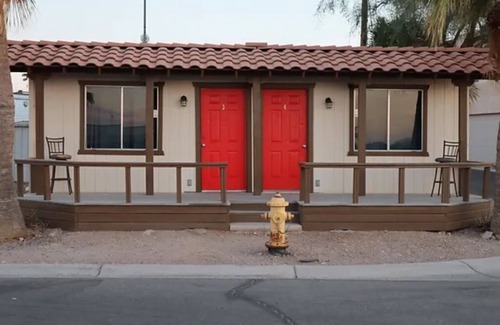 Yuma House | Newly Renovated Bungalow thats Located within Walking Distance of Martinez Lake!