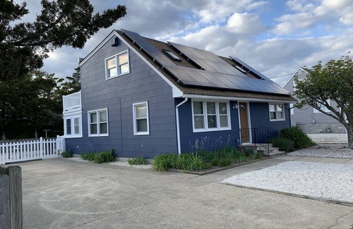 Surf City House | Newly renovated Cape Cod 4BR 2 Baths in LBI close to restaurants, and beach