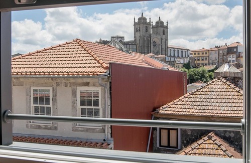 Centro / Baixa Apartment | Newly Renovated Central Loft w/AC by LovelyStay