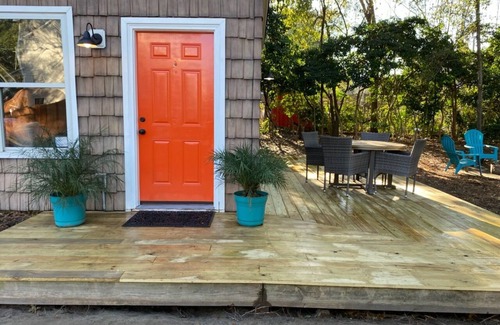Charleston Cottage | Newly Renovated close to Downtown & Folly Beach