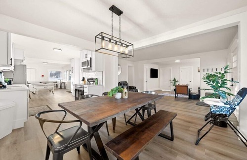 Spokane Valley House | Newly Renovated Comfy Retreat!