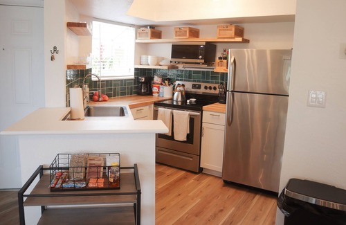 Ocean Side Village Condo | Newly Renovated Condo With Pool (.5 Mile To Beach)