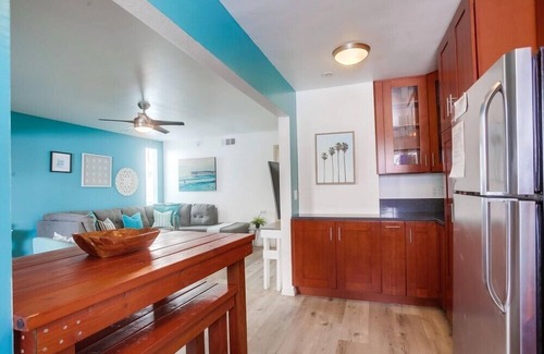 Central Mission Beach Apartment | Newly Renovated Condo - Close to Everything!