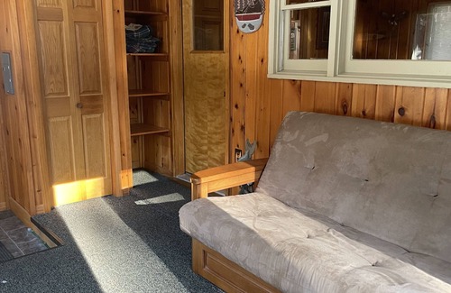Three Lakes Cabin | Newly Renovated Cottage