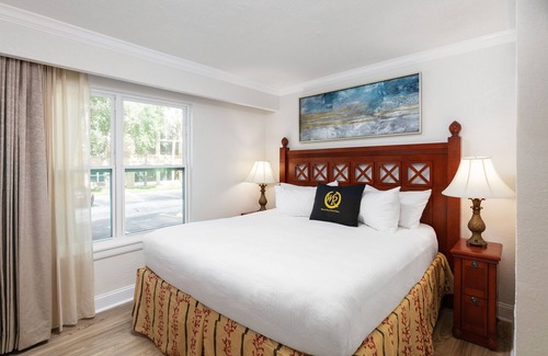 Florida Central Atlantic Coast Resort | *Newly Renovated* Cozy Two Bedroom Resort Condo Very close to DISNEY