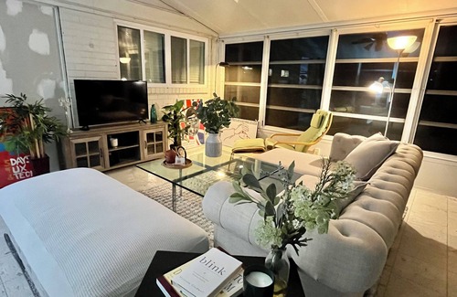 Annandale House | Newly Renovated Double BR w/Private Bath. Access to full Kitchen & Washer/Dryer.