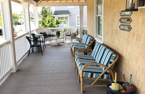 Avon House | Newly renovated family beach house, walking distance to everything!