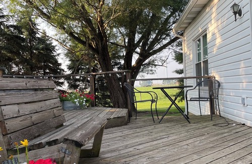 Brookston House | Newly renovated farmhouse in beautiful country setting close to Purdue