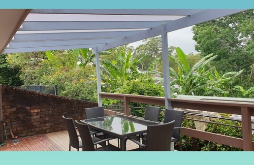 Waitara House | Newly renovated, fully furnished Townhouse