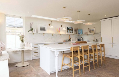 East Wittering House | Newly Renovated Beachside Retreat for 10