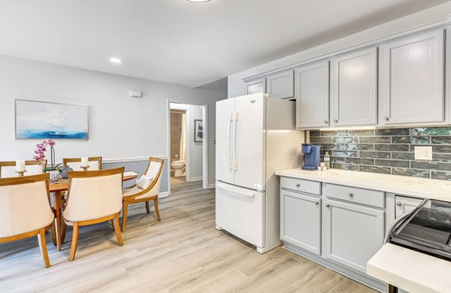 Long Beach House | Newly Renovated Home in Oak Island!