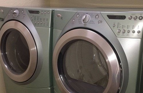 Bellemont House | Newly renovated home in Pines ~ The perfect family vacation with comfort!