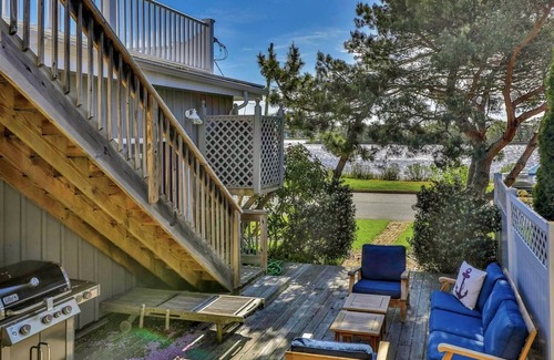 Avon House | Newly renovated home with great views of Twilight lake.