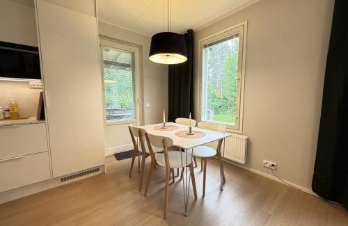 Jyvaskyla House | Newly renovated large family apartment, parking, sauna, balcony