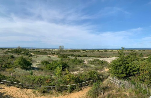 Highlands Condo | Newly Renovated Large one bedroom with Ocean Views