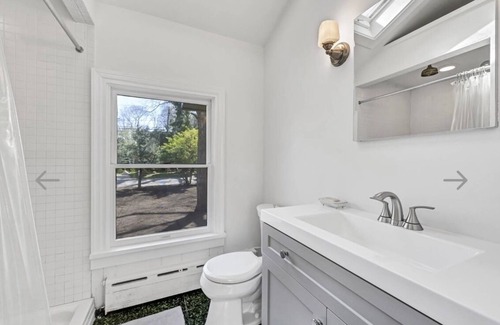 Clearwater Beach House | Newly renovated light filled Springs home, walking distance to bay beach