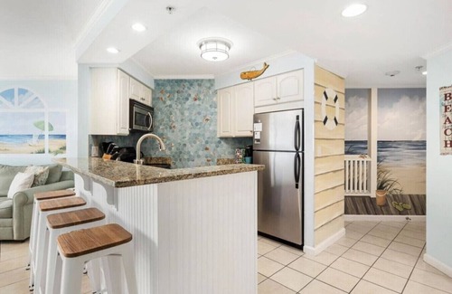 Midtown Ocean City Apartment | Newly Renovated Makai Condo!