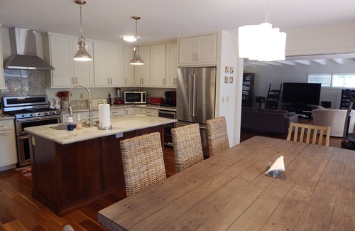 Hawaii Kai House | Newly Renovated Marina-Water Front Luxury Home