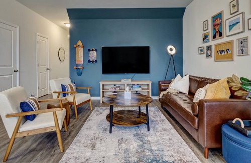 Murraysville House | Newly Renovated! Modern Beach Getaway w/ Game Room