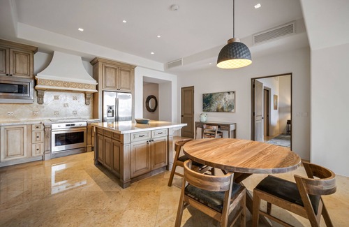 El Medano Ejidal Condo | Newly Renovated, 3rd FLR Ocean View 1 BR/1.5 BA in Bldg. 5