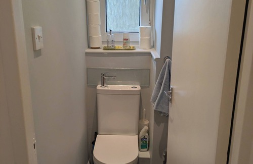 Evelyn Apartment | Newly renovated near river, zone 2 quiet and cozy apartment , sleeps 4