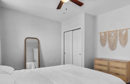 Riverside Apartment | Newly Renovated Oasis is Federal Hill 2br
