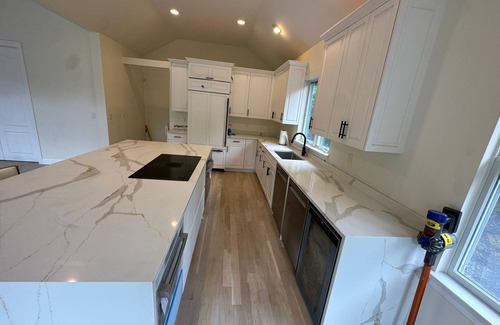 Hampton Bays House | Newly renovated, private, spacious 6BR house in Hampton Bays