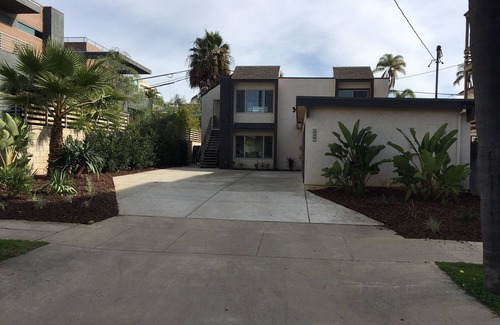 Park West Condo | Newly Renovated Residence In Heart Of Bankers Hill/Hillcrest/Balboa Park