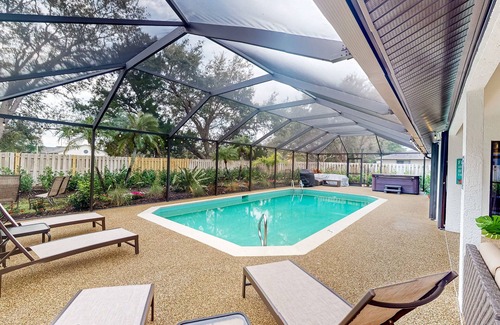 Willoughby Acres House | Newly renovated retreat near pristine beaches with private pool & deluxe hot tub