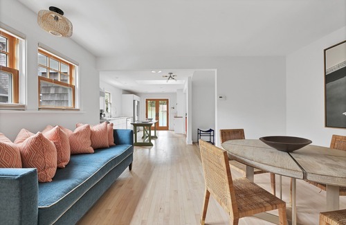 Village of Southampton House | Newly renovated Southampton Village mini-complex
