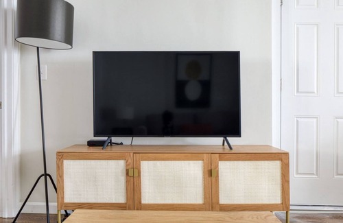 South Boston Apartment | Newly renovated South Boston 2BR by Blueground