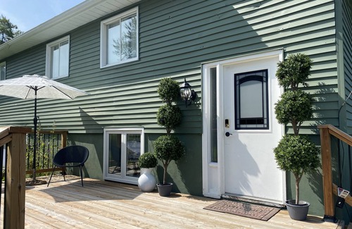 Gravenhurst Cottage | Newly Renovated Spacious Cottage, Waterfront in Washago, ON (1.5h from GTA)