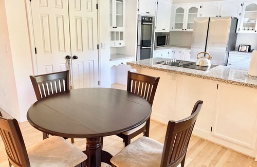 Represa House | Newly renovated spacious home near Folsom Lake