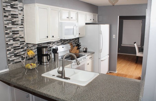 West San Antonio House | Newly Renovated Townhouse in a Great Location.