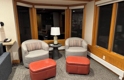 Moscow Cottage | Newly renovated Trapp Family Lodge 2-bedroom Guest House-available Dec 6th-13th
