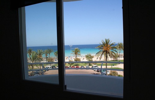 Sant Llorenc des Cardassar Apartment | Newly renovated, ultra-modern apartment right on the beach, fantastic sea views