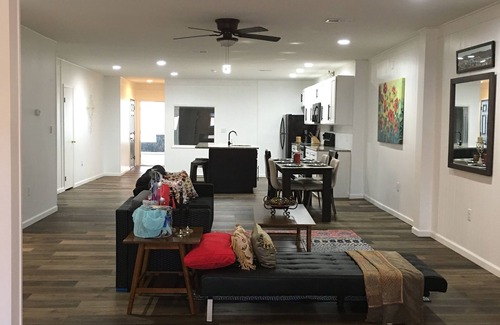 Maysville Condo | Newly renovated unit in downtown Maysville’s Entertainment District.