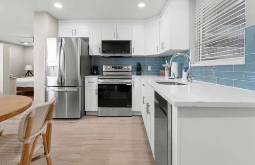 Bonita Springs Condo | Newly Renovated Beach & Tennis Unit 3402