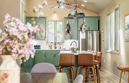 McGaheysville House | Newly Renovated peaceful retreat!
