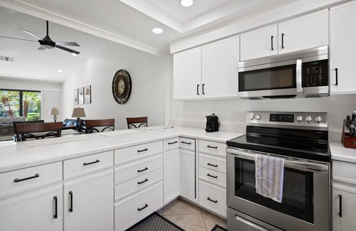 Park Palms Condo | Newly updated 2 bedroom condo located in a quiet, gated community!