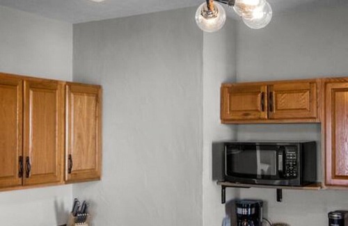 Appleton House | Newly Updated! 2 Min to Downtown Appleton! 4BD/2BA