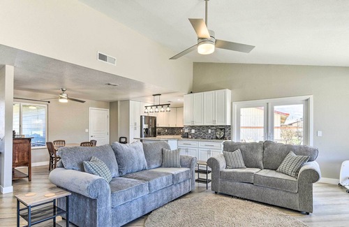 Golden Hills House | Newly Updated, Dog-Friendly Peakview House!